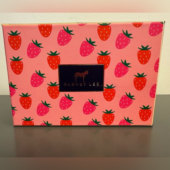 Dabney Lee Pink Strawberry Wristlet Zip Wallet New in Box - Picture 6 of 7